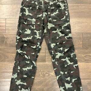 Anthropologie The Wanderer Camo Cargo Pants 27